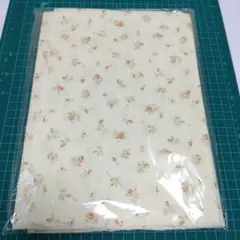ストライプドビー生地 アイボリー 花吹雪 小花 新品未使用品