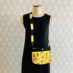 ハンドメイド　サコッシュ　踏切柄イエロー