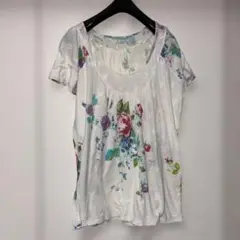 最終価格！ツモリチサト❤︎薔薇柄が鮮やかな白トップス⭐︎丈長め⭐︎美品！