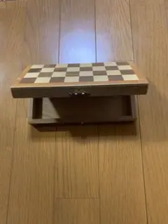 木製チェスセット（ボード・駒付き）　　レトロ
