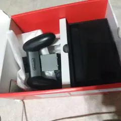 Nintendo Switch テレビ　コントローラ接続周辺機器　箱