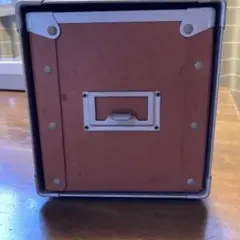 赤と銀のストレージボックス