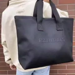 ESSENTIALS ブラック トートバッグ 大容量