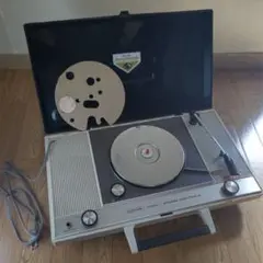 ビクター SPE-8200T ポータブルレコードプレーヤー【ジャンク品】