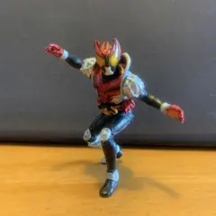仮面ライダーフィギュア　キバ(食玩？)