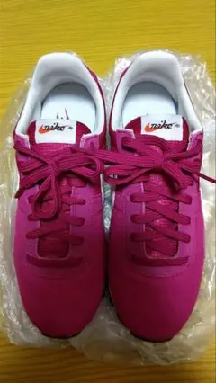【美品】NIKE★プリモントリオールスニーカー　ピンク　23.5cm
