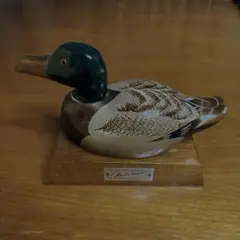 Item thumbnail for item 8e4911a0-b9a0-4bb3-b13a-a56a69831fbb