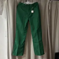 新品アーバンリサーチ　ストレートパンツ グリーン