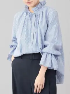 【美品】IENA ストライプコットンフリル ブラウスサックスブルー