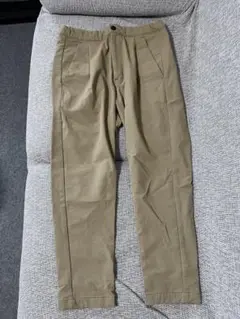 Johnbull カーキ色 プリーツ付きチノパン