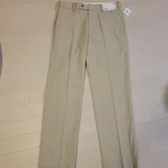 ノータックパンツ　ユニクロ