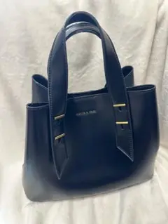 【Charles &Keith】ブラック　ハンドバッグ