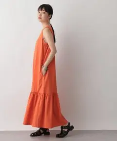 LOWRYS FARM ティアードワンピースノースリーブ　オレンジ