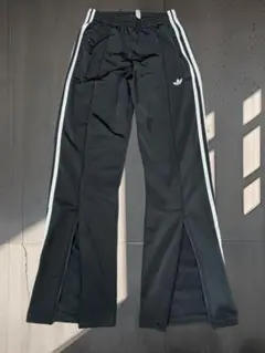 adidas アディダス　トラックパンツ　フレアパンツ　美シルエット　160 S