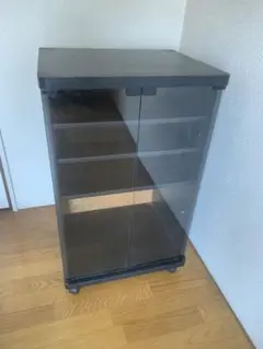 黒いガラス扉付きテレビ台
