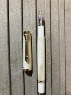 ペリカン M320 Pearl F 18金 ペリカン M320 Pearl F 18金（ペリカン M320 White Pearl －NEW