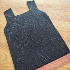 ビーズ刺繍 黒 ノースリーブタンクトップニット