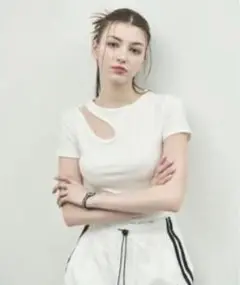 ホワイト カットアウト Tシャツ フリーサイズ