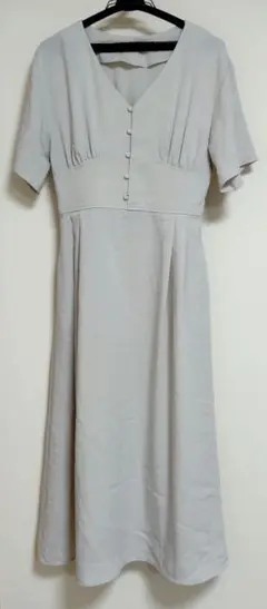 KBF＋URBAN RESEARCH ライトグレー Vネック ロングワンピース