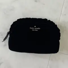 【新品・未使用】 KATE SPADE ケイトスペード ポーチ ハーフムーン型
