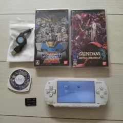 極美品★psp本体★白★純正バッテリー、ゲーム３つ、メモリー、新品充電器付き♪