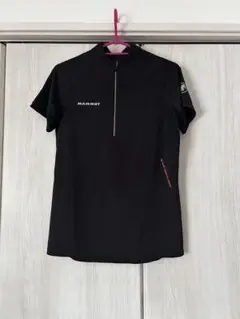美品！MAMMUT マムート半袖ハーフジップTシャツ