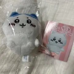 ちいかわ　お座りぬいぐるみ　ハチワレ