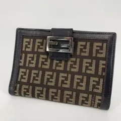 ☆美品☆FENDI☆フェンディ☆二つ折り財布