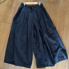グラミチGRAMiCCiナイロンフレアパンツ