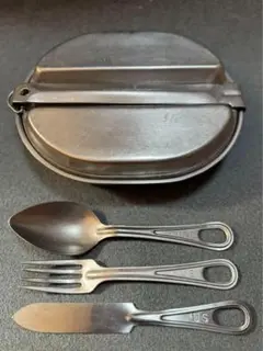 米軍　実物　1967年　メスキットパン　カトラリーセット　送料無料　④ Amazon.co.jp: 忠実復刻 米軍 メスキットパン(ワンサイズ SILVER