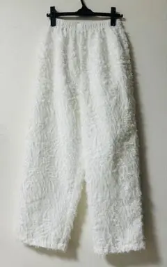 極美品　アダムエロペ購入　フェザーフリンジ ホワイト　パンツ