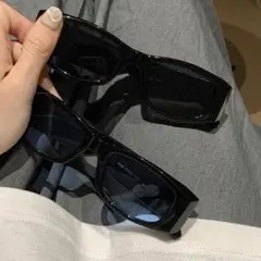 【人気商品】スクエア型　　ブルーレンズ　サングラス　ブラックフレーム　アメカジ