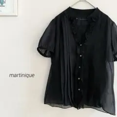 martiniqu キーネックフリルシアーブラウス　ブラック2301