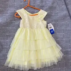 黄色いワンピース