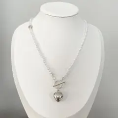 Item thumbnail for item 0c348b4f-d717-4b08-96fd-b184e2d44c9a