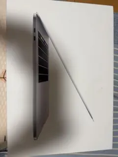Apple MacBook Pro 15-inch (Silver) 2019
