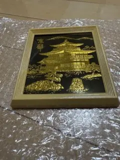 金色の浮き彫りアート作品