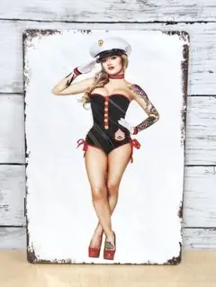 【新品】USMC✩combat Barbie✩メタルプレート✩ピンナップガール