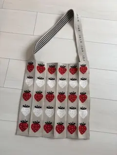 peu pres いちごバッグ　アトリエドゥサボン