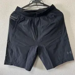 Under Armour Project Rock ブラックショートパンツ