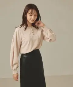 abahouse mavie カットジョーゼット2WAY プルオーバー