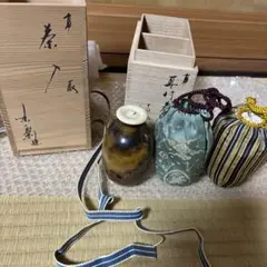 【茶道具】十五代 亀井味楽作　高取焼　七宝透花入 0807095512_5d4a2170a727e.jpg