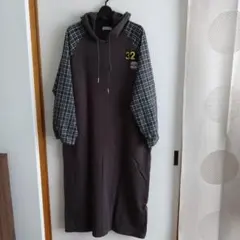 デニマス　フード付きグレー長袖ワンピース　3L