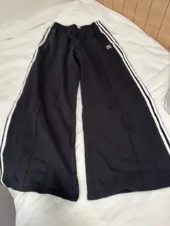 adidas three stripe buggy pants Ｓサイズ