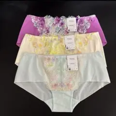 その④ 3枚　Mサイズ　ワコール　ウイング　レシアージュ　ショーツ