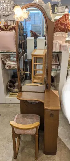 送料込】ドレッサー 椅子付き アンティーク フランダースの家具