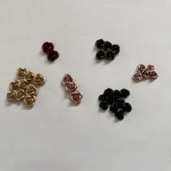 金属製バラ型装飾パーツセット　計34個