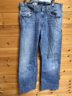 TOMMY HILFIGER プレミアムストレートデニム　ヴィンテージ加工