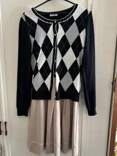 Item thumbnail for item 2761cfe5-9f64-4ba3-a62d-597081dd910c