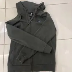 Under Armour フード付きパーカー